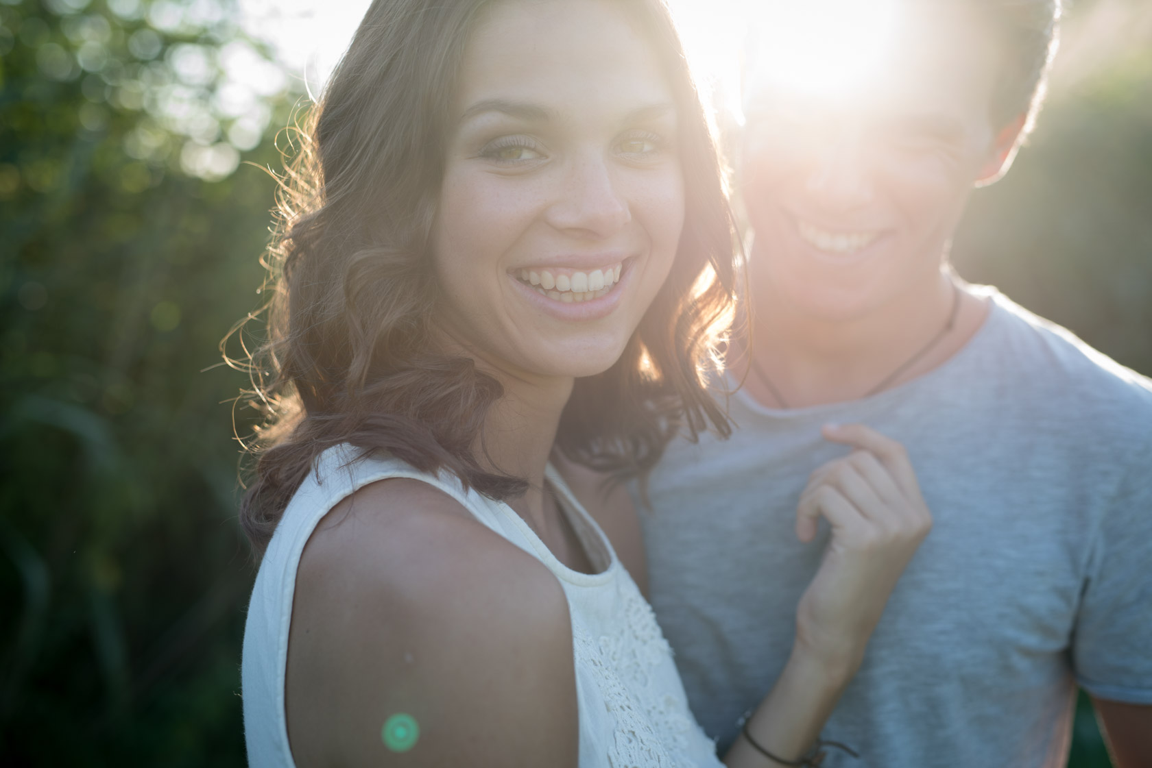 Paarfotos im Schilf mit Lisa und Marvin Fotograf Waiblingen Stut